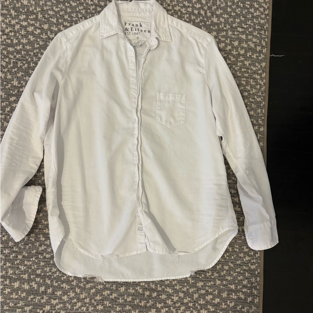 Frank & Eileen White Casual Button Down Shirt